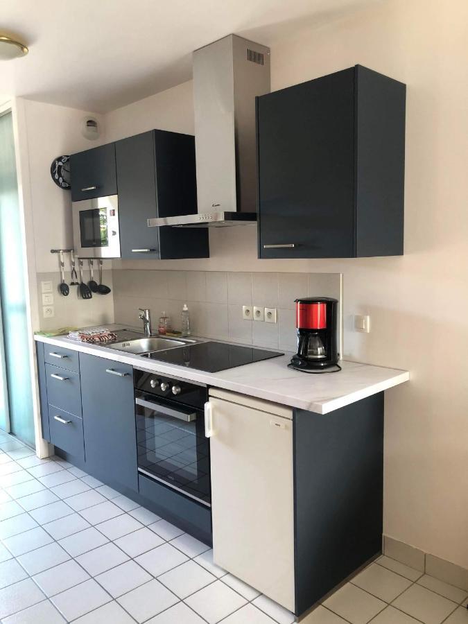 Anselme, F2 Duplex Avec Cour Commune Et Proche De La Mer ,2 Ver-sur-Mer Екстериор снимка